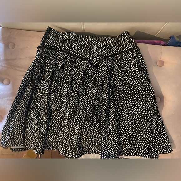 🖤🤍 Buff Bunny Nubre Skort Black Polka Bossy Print -Medium 🖤NEW, never worn🤍 - Picture 7 of 11